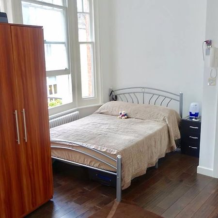 Studio Near Liverpool Street Tube Station Hotel Лондон Екстериор снимка