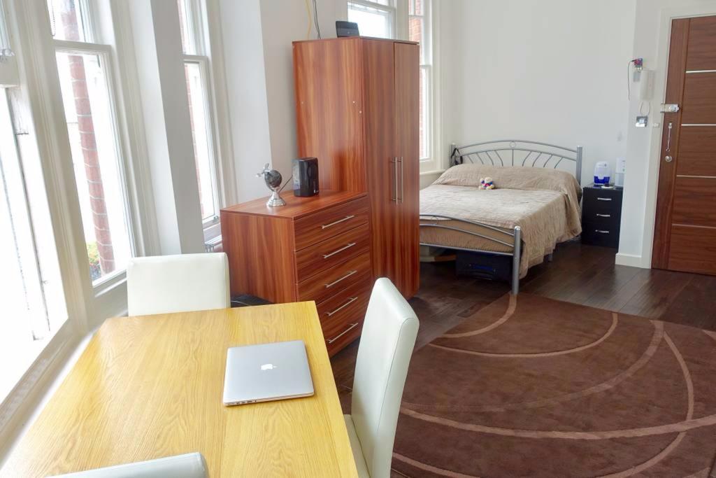 Studio Near Liverpool Street Tube Station Hotel Лондон Екстериор снимка