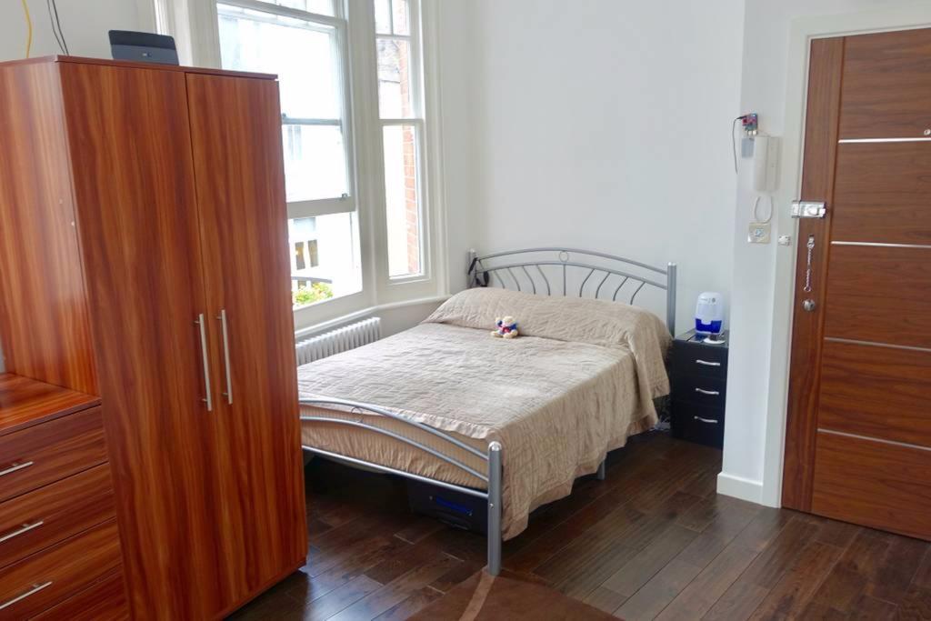 Studio Near Liverpool Street Tube Station Hotel Лондон Екстериор снимка